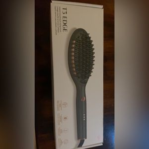 3T Edge heated smoothing and styling brush